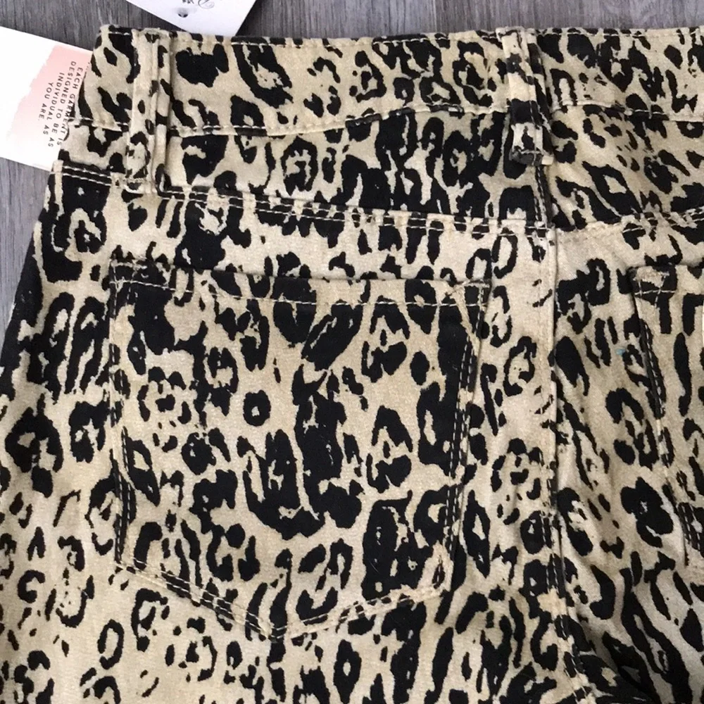 NEW ROYALTY For Me Women's Mid Rise Cheetah Print Ankle JeanPants | 4